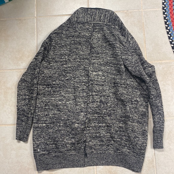 Lululemon Cardi All Day Cardigan - Picture 2 of 10
